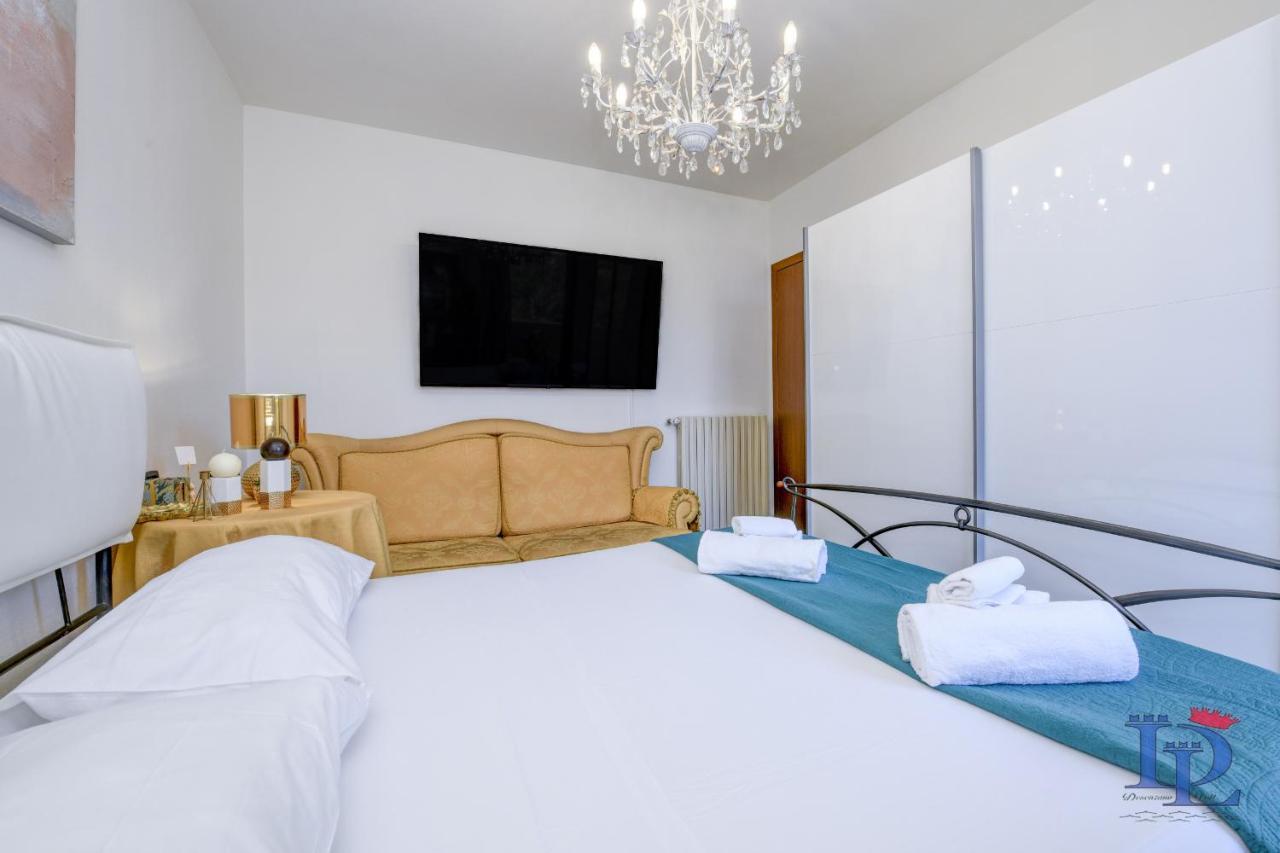 Desenzanoloft Official Partner Marriott Homes & Villas - Luxury Suite With Jacuzzi And Garden Дезенцано-дель-Гарда Экстерьер фото