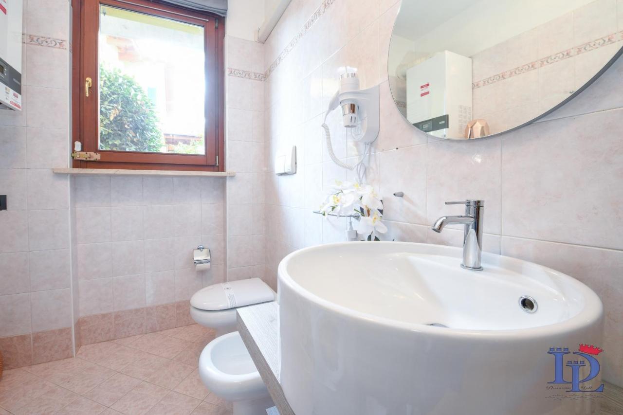 Desenzanoloft Official Partner Marriott Homes & Villas - Luxury Suite With Jacuzzi And Garden Дезенцано-дель-Гарда Экстерьер фото